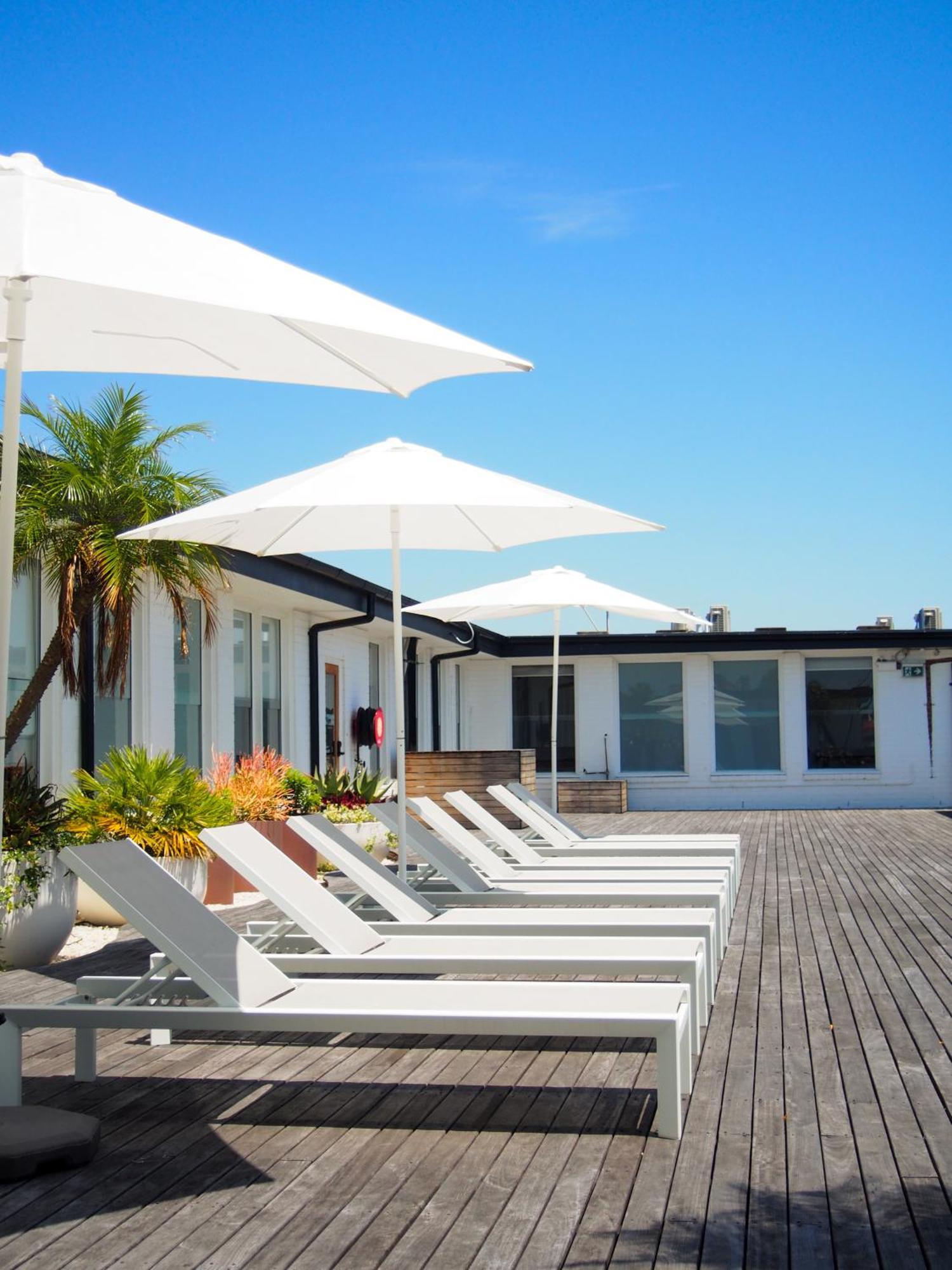 Barrys Beach Road Hotel Sídney Exterior foto